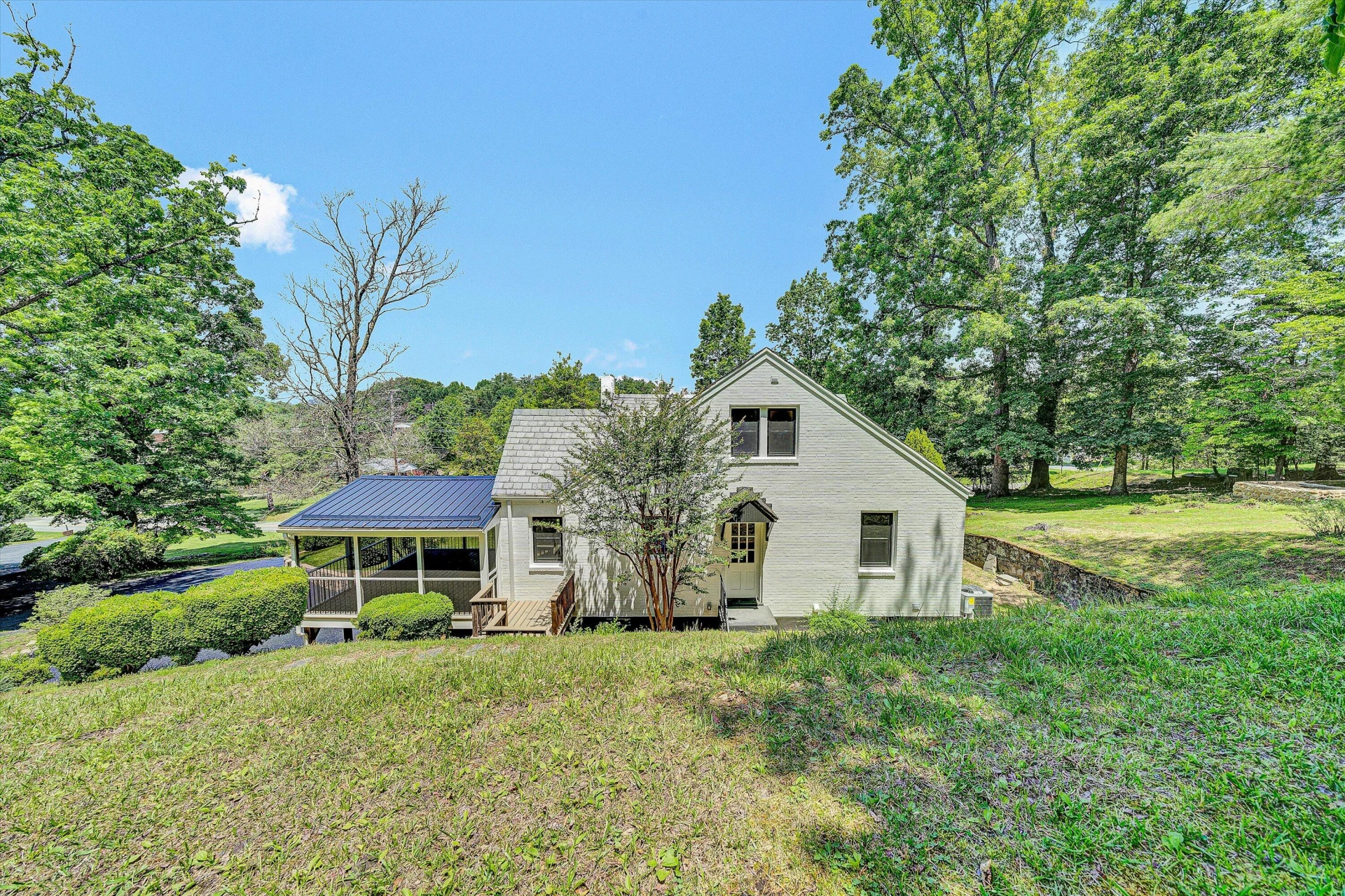 4816 COLONIAL AVE - Photo 7