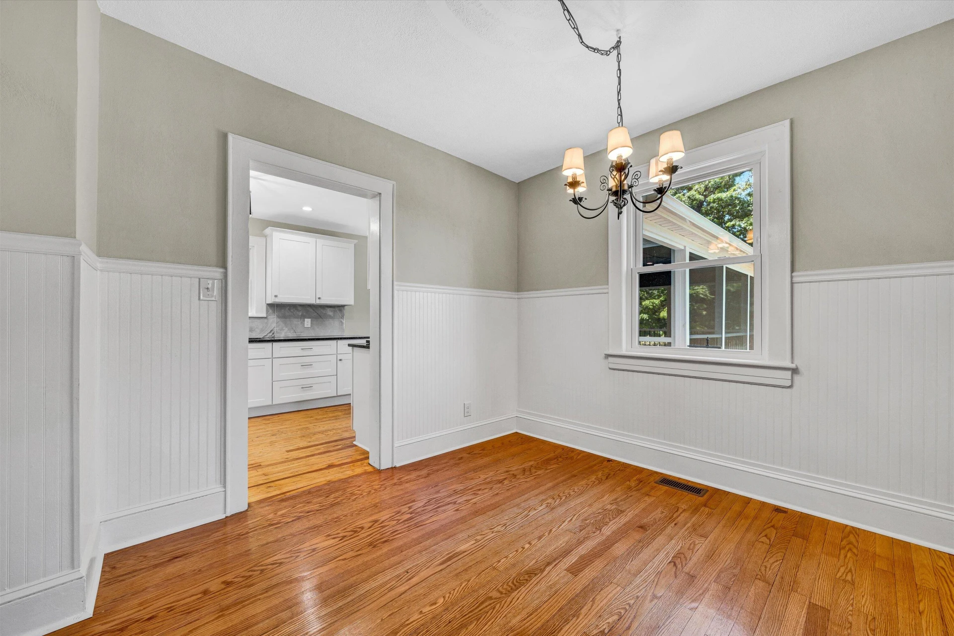 4816 COLONIAL AVE - Photo 12