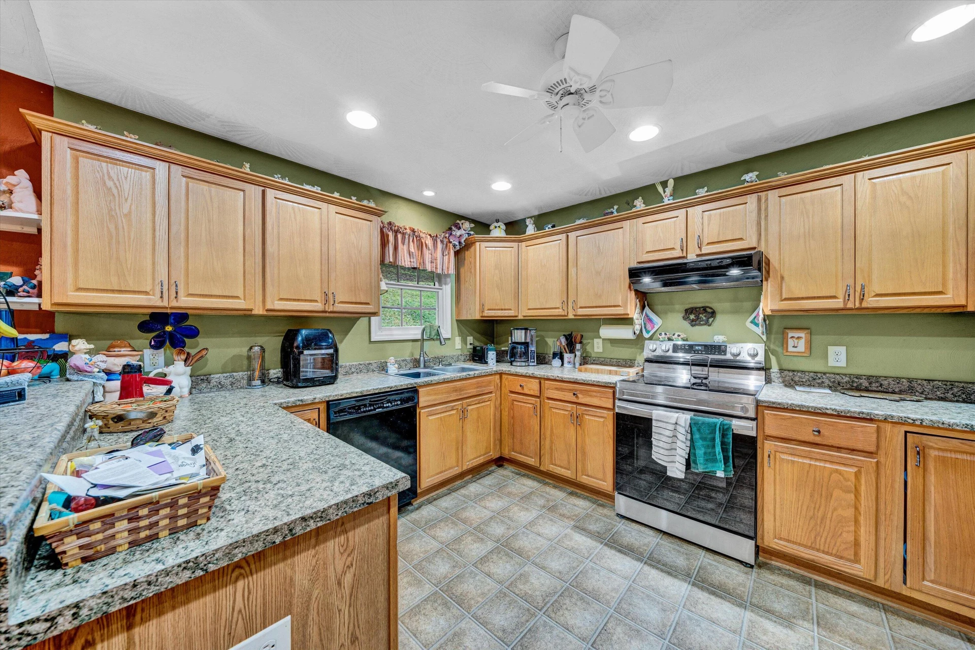 7123 Tall Oak LN - Photo 11