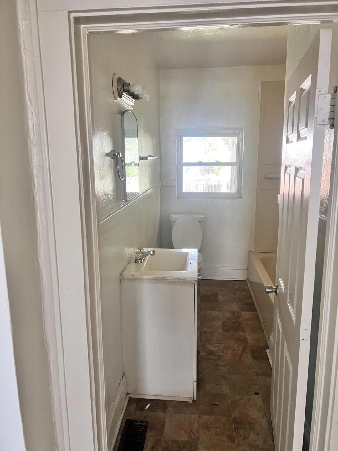 1627 Wayne ST - Photo 8