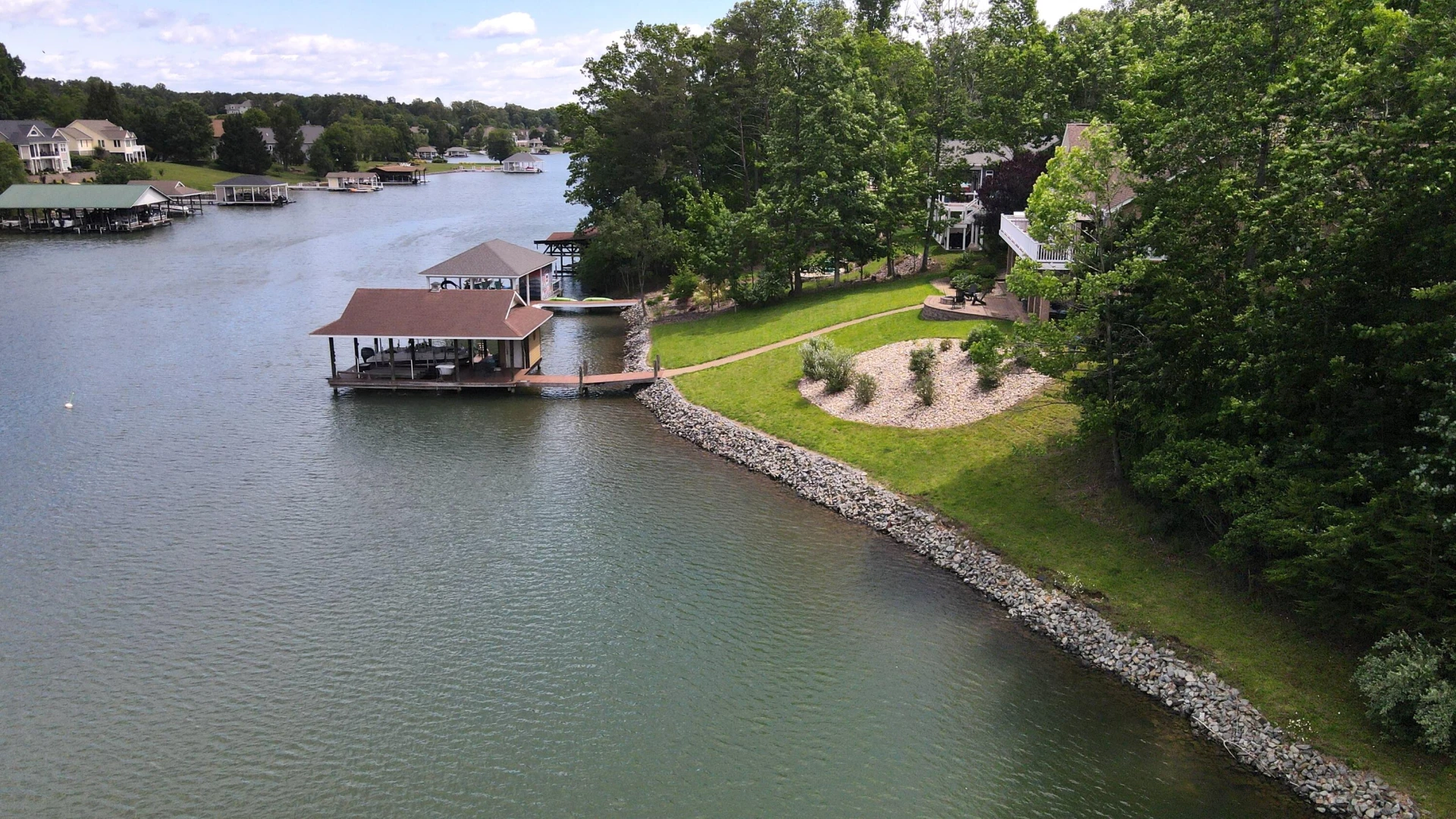 415 Strawberry Banks DR - Photo 2