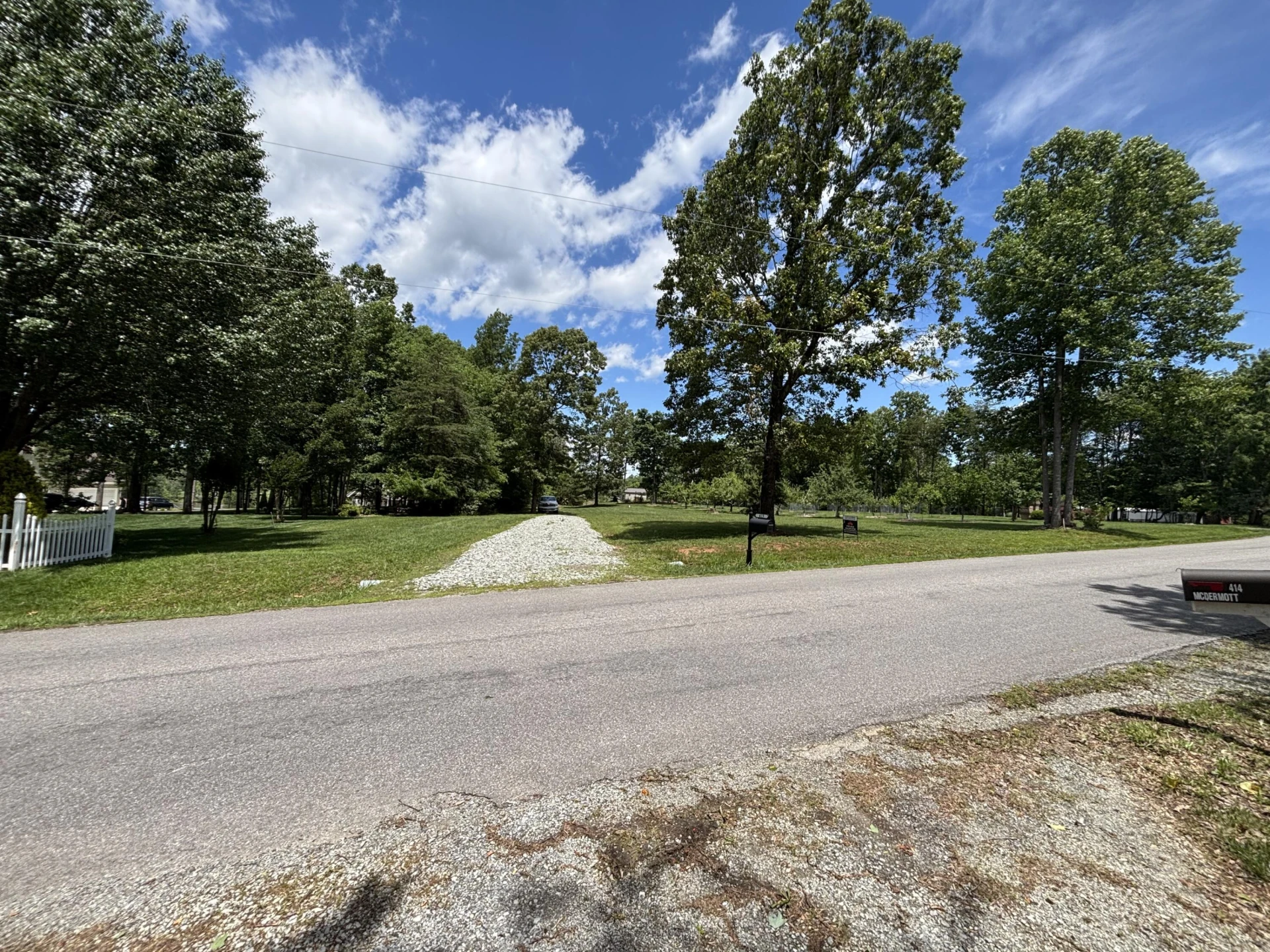 415 Strawberry Banks DR - Photo 3