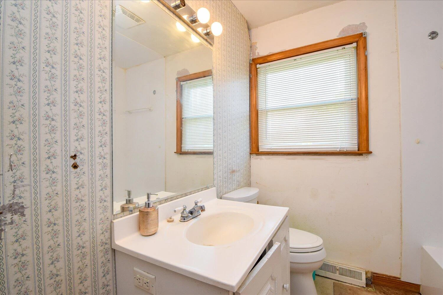 1518 Mountain View RD - Photo 13
