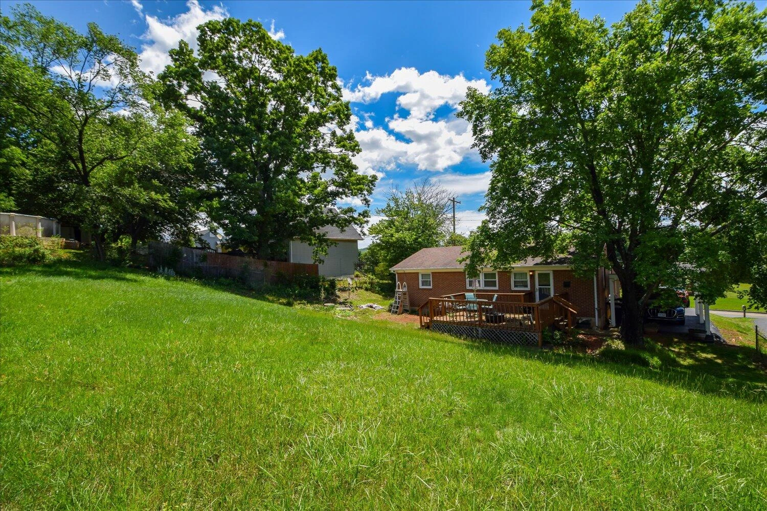 1518 Mountain View RD - Photo 20