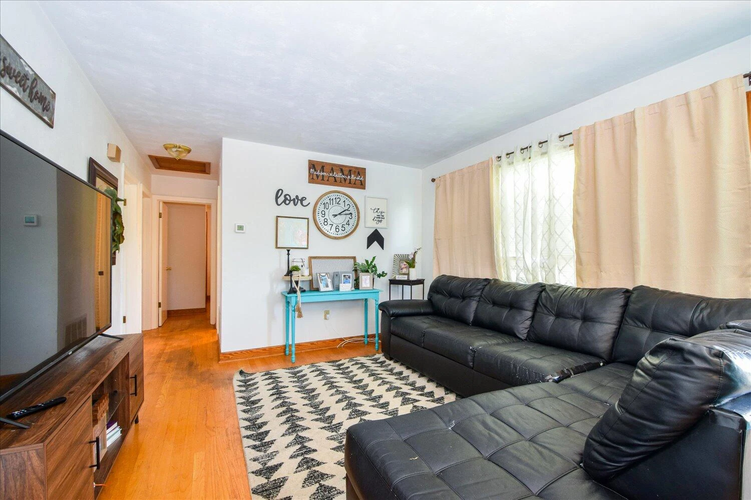 1518 Mountain View RD - Photo 5