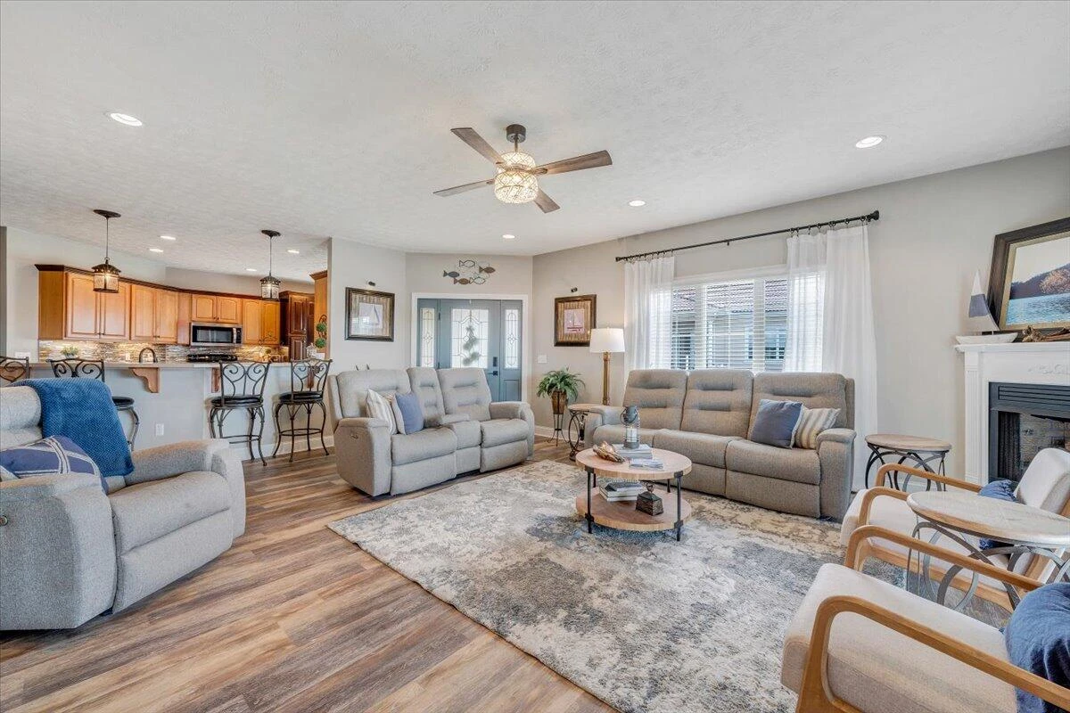 1067 Margarita CT - Photo 12