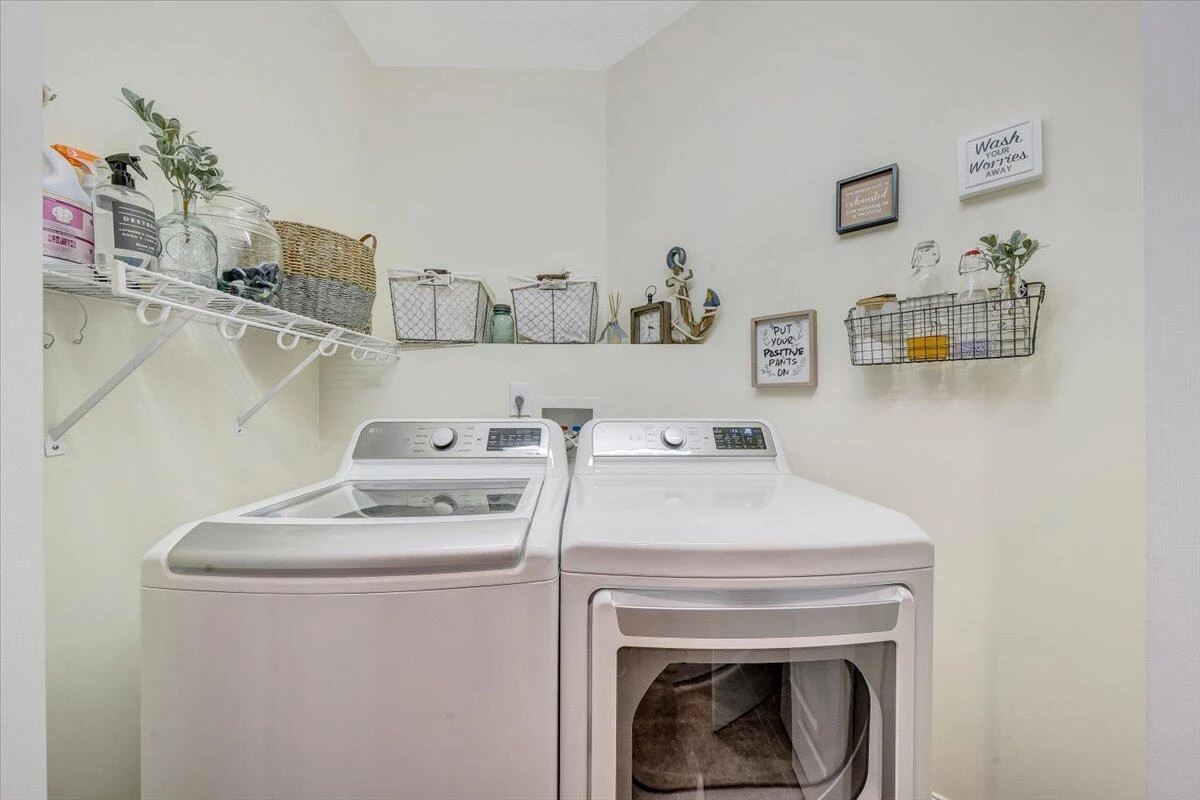 1067 Margarita CT - Photo 30