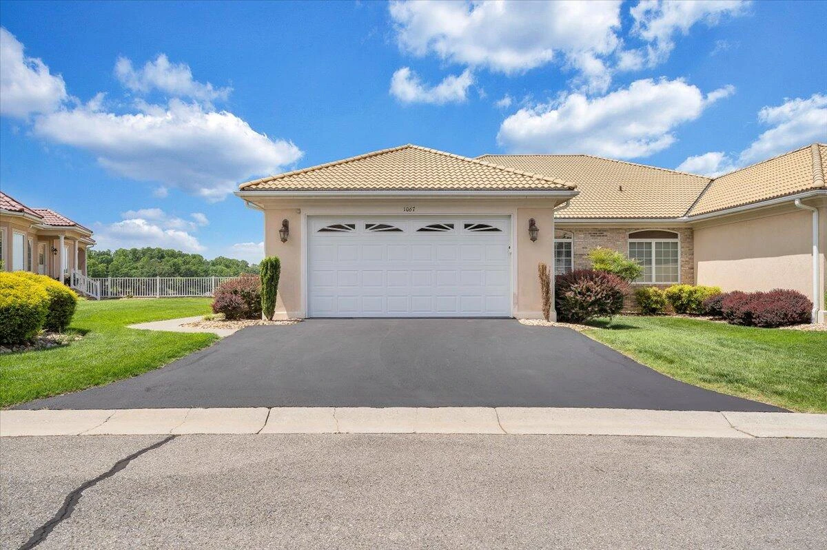 1067 Margarita CT - Photo 54