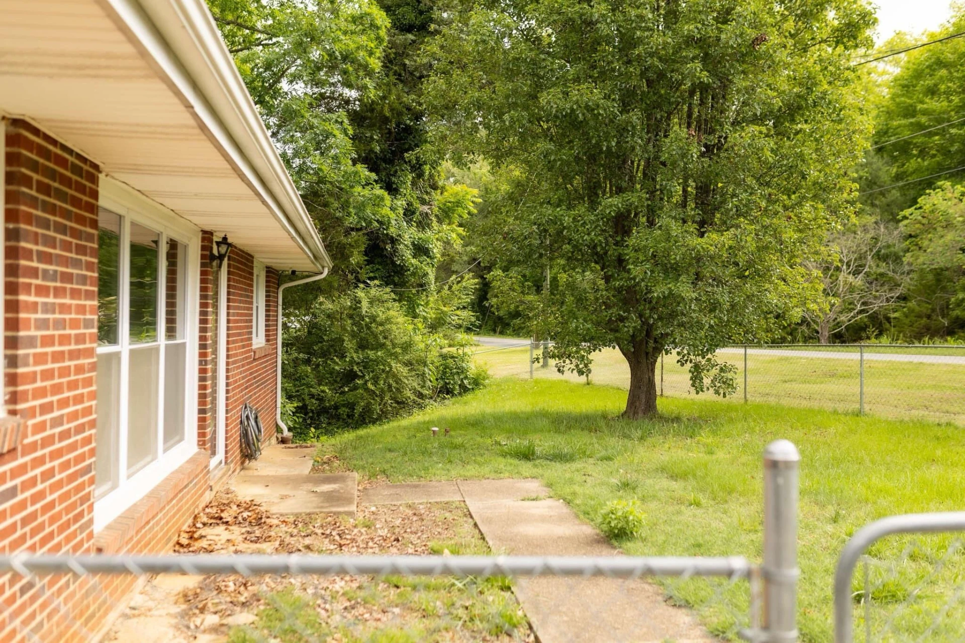 212 Woodland RD - Photo 2