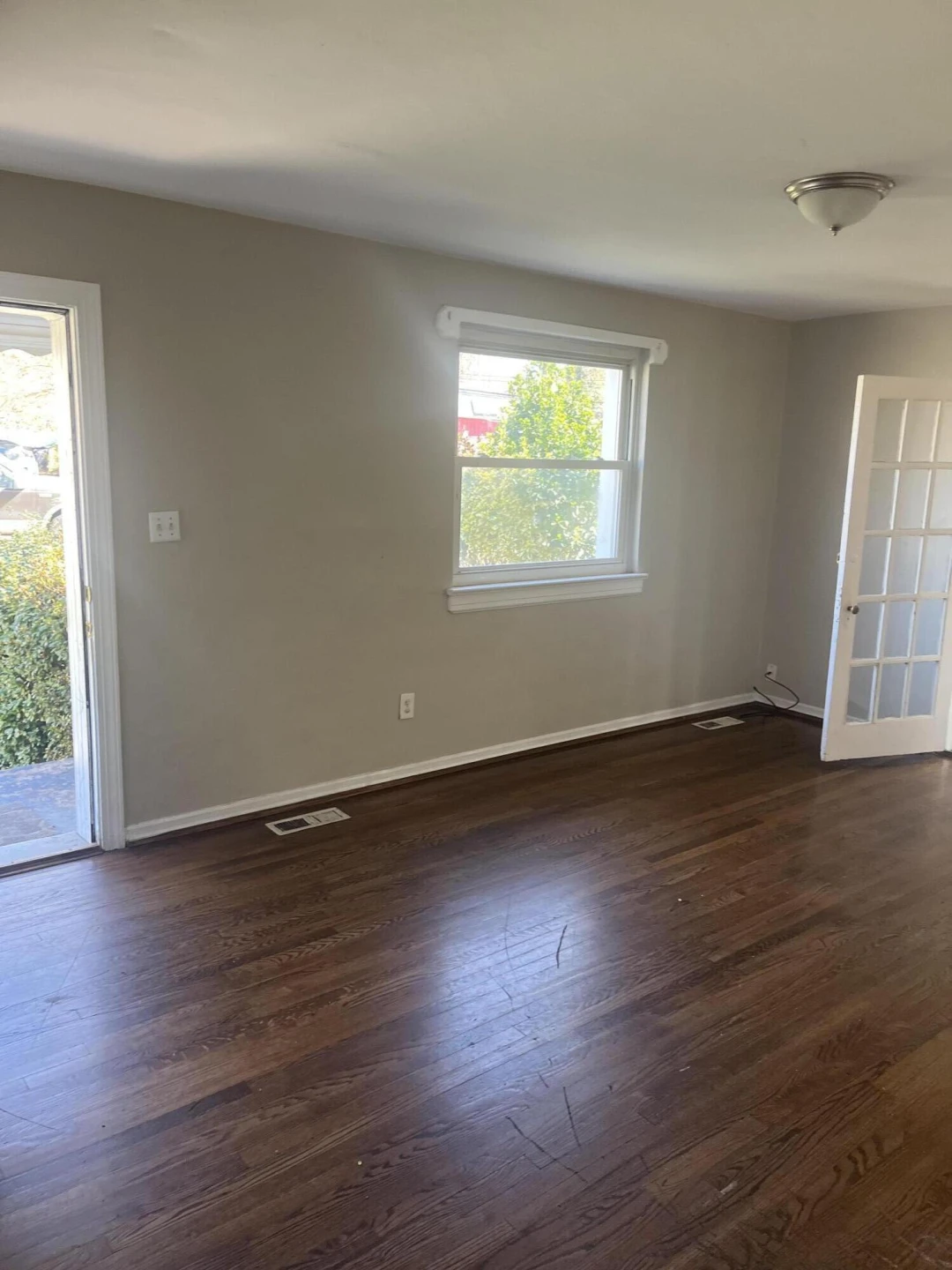 514 Westwood BLVD - Photo 2
