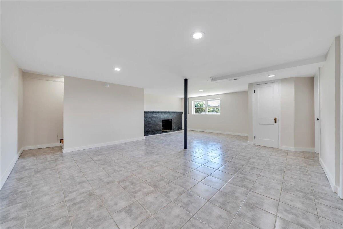 3734 Long Meadow AVE - Photo 26