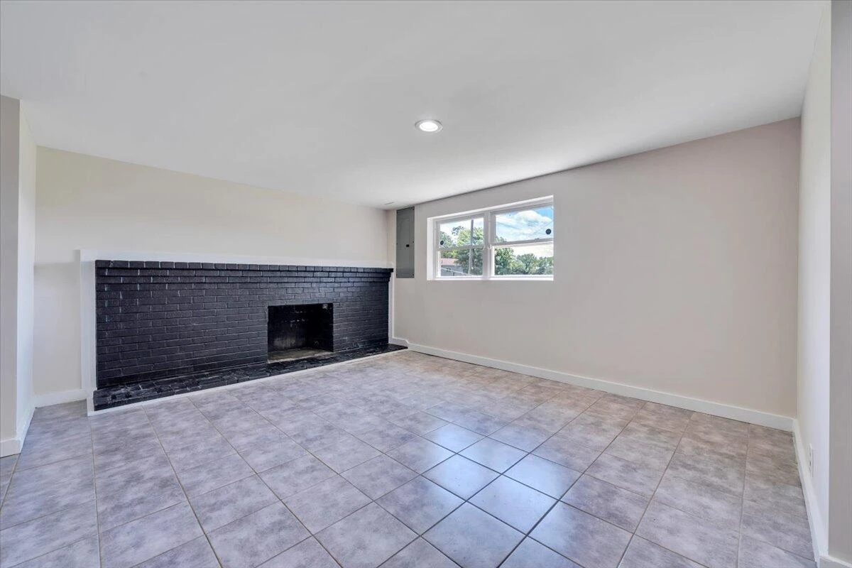 3734 Long Meadow AVE - Photo 27