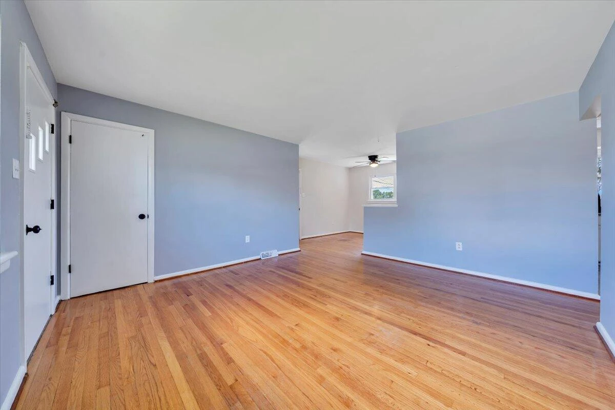 3734 Long Meadow AVE - Photo 7