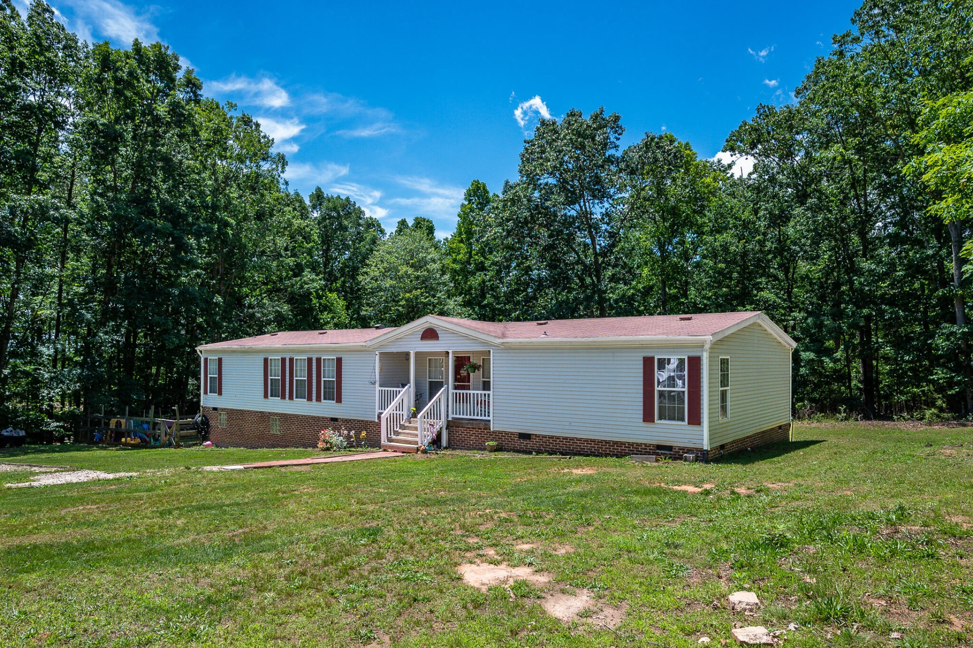 1145 Shady Rest LN - Photo 2