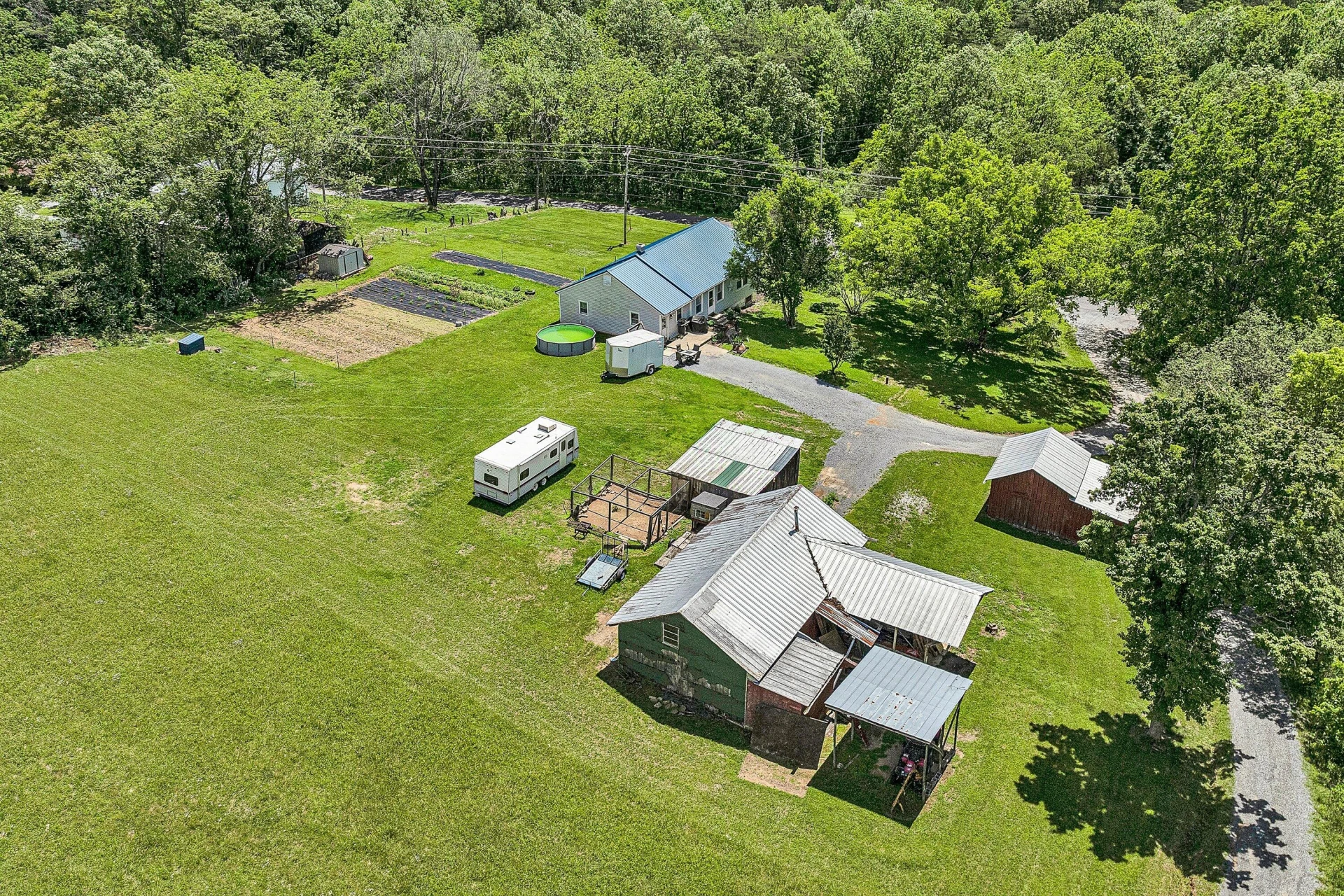723 White Church RD