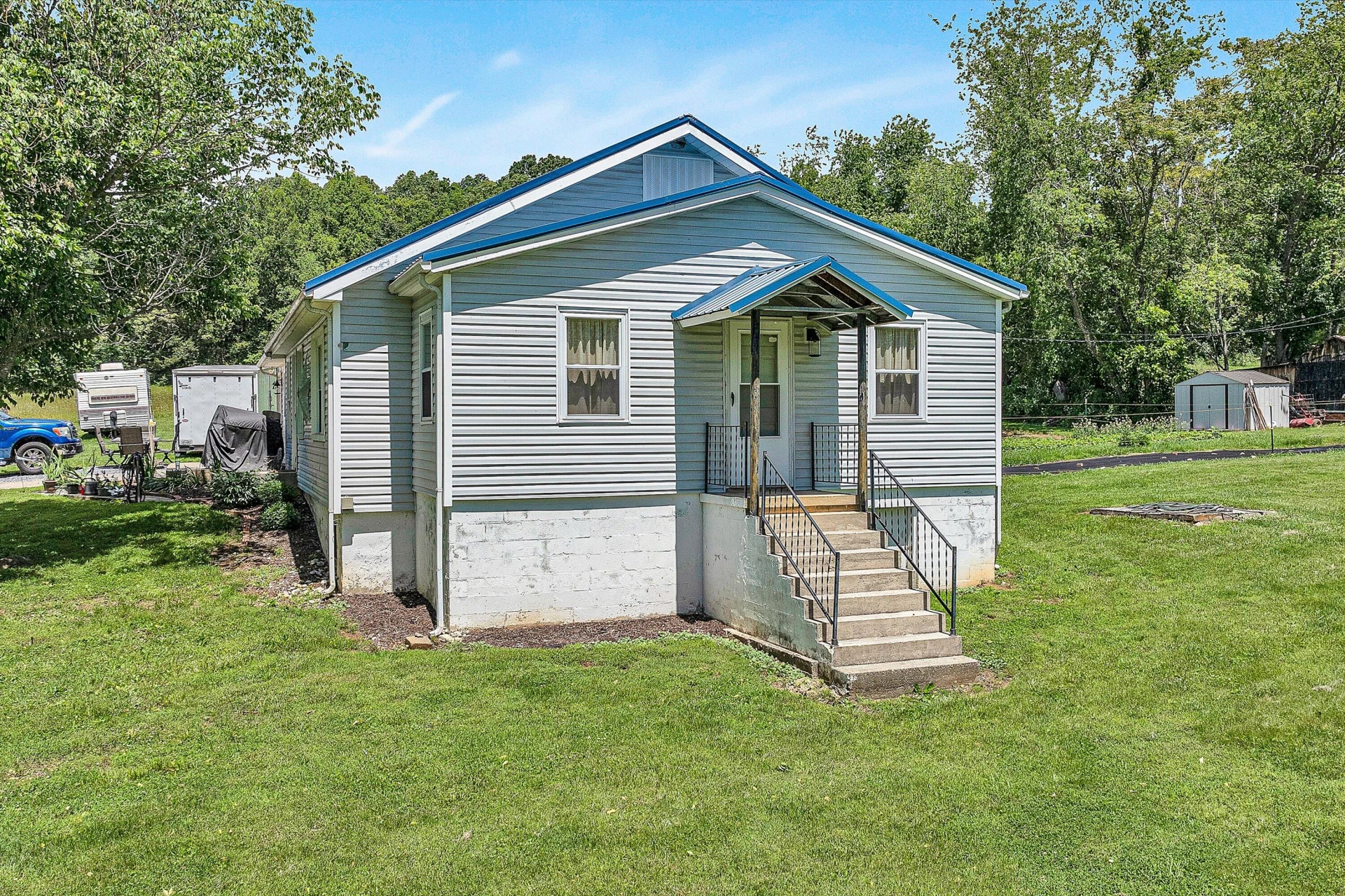 723 White Church RD - Photo 4