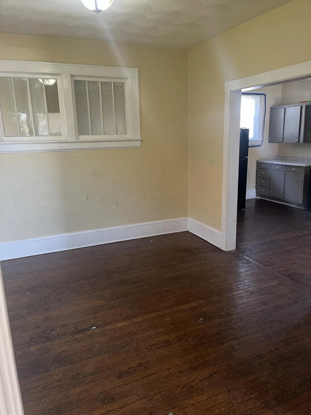 2816 10th ST - Photo 4