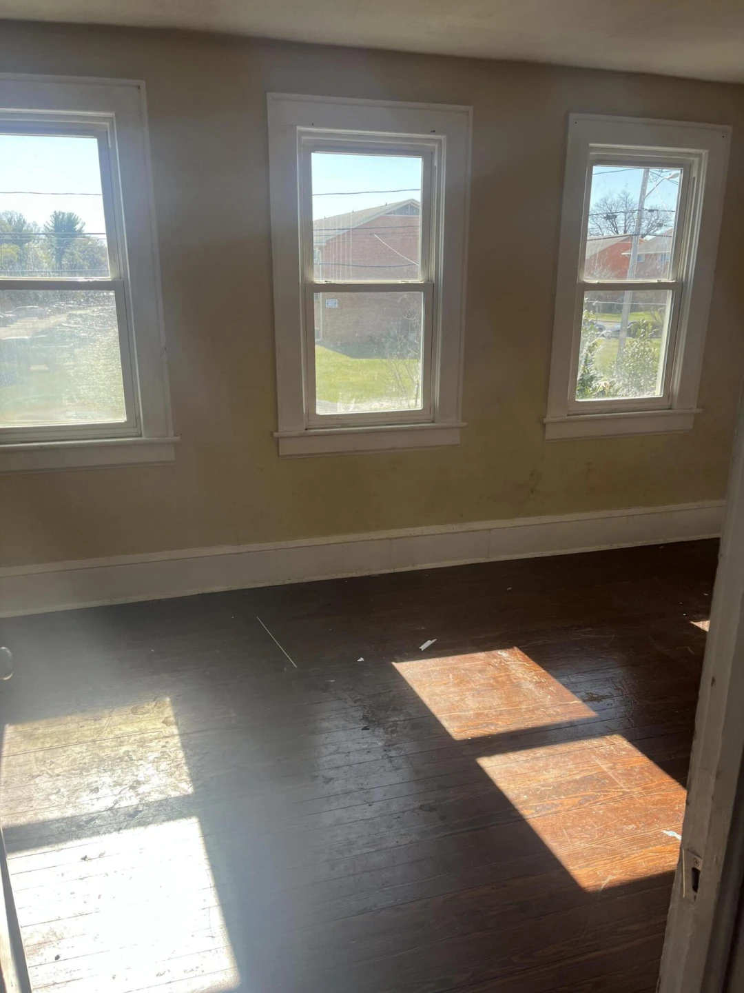 2816 10th ST - Photo 8