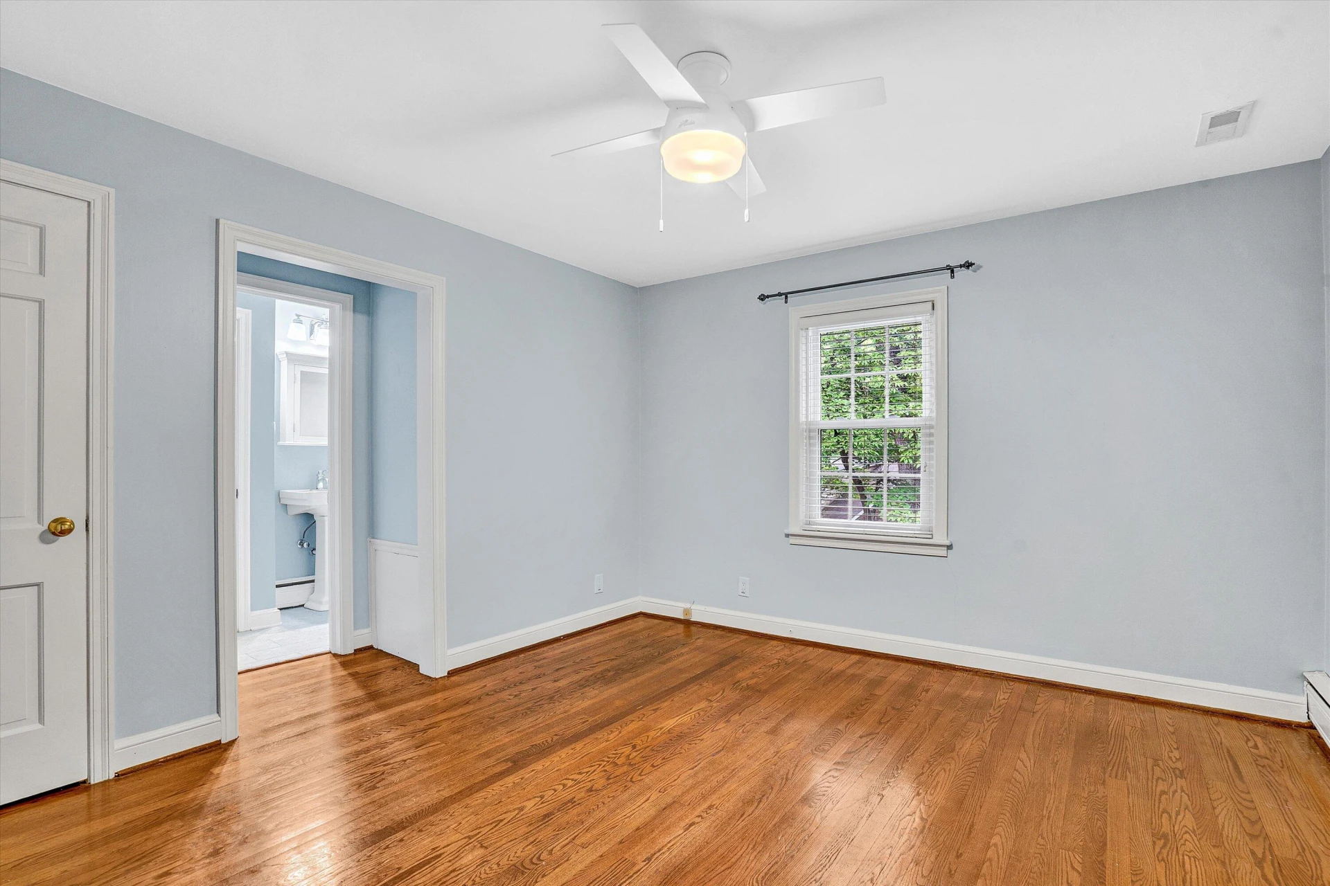 2848 Longview AVE - Photo 13