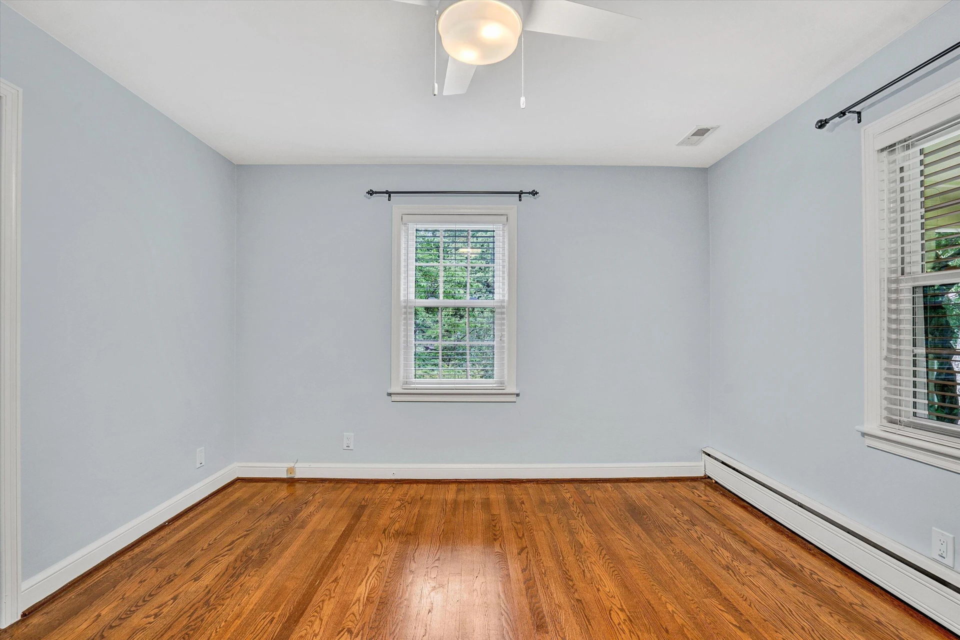 2848 Longview AVE - Photo 14