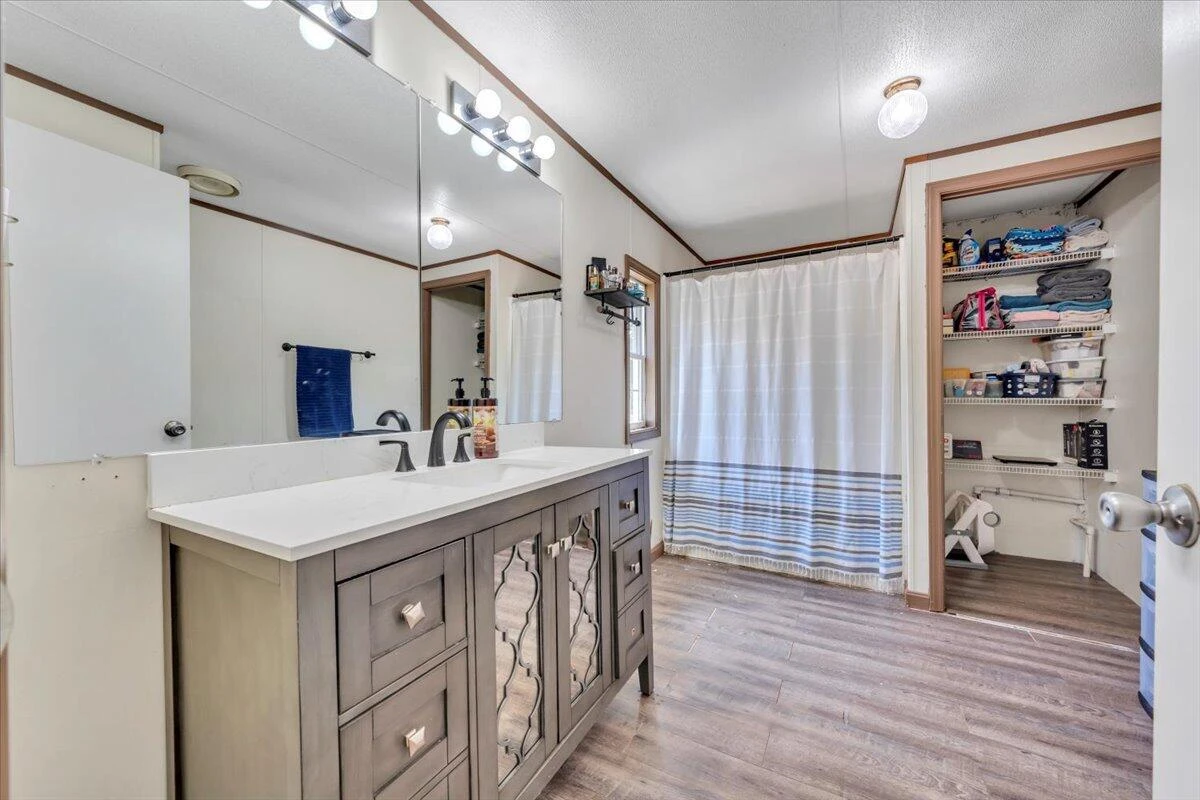 4362 Stewartsville RD - Photo 22