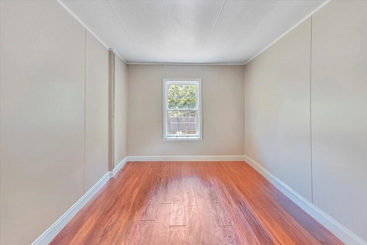 4362 Stewartsville RD - Photo 26