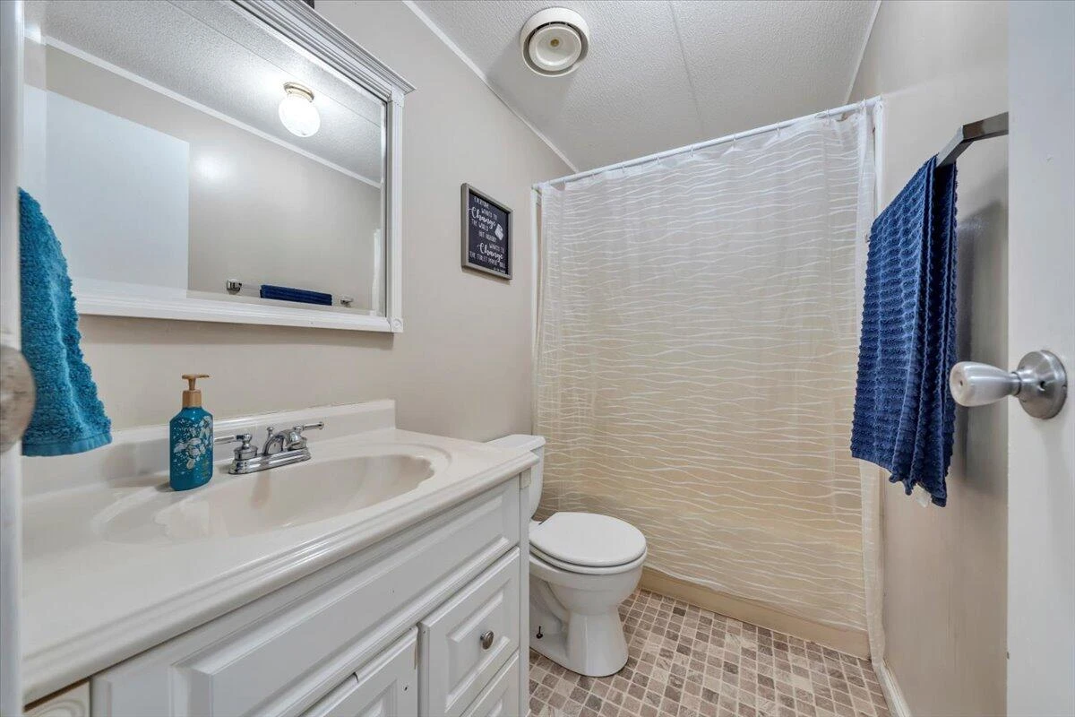 4362 Stewartsville RD - Photo 27