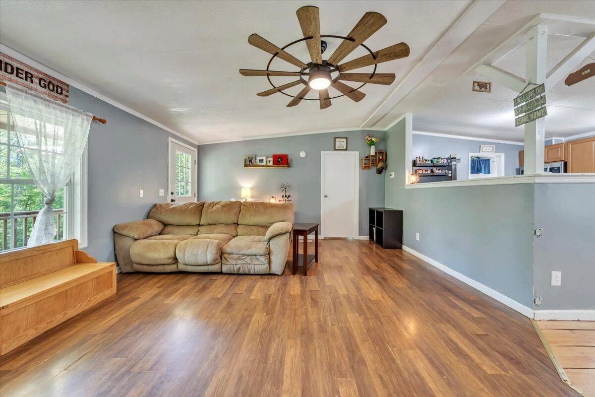 4362 Stewartsville RD - Photo 8