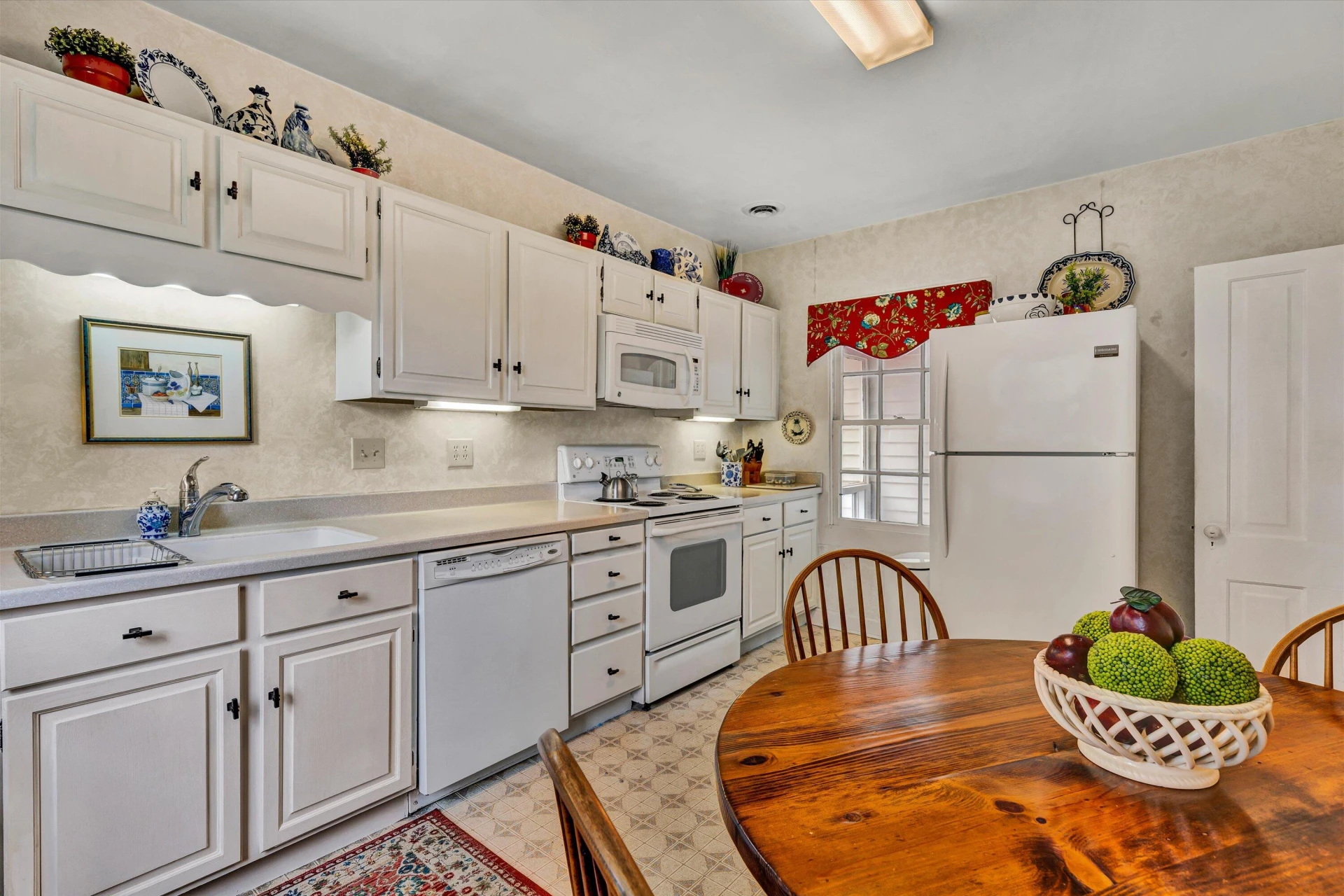 220 Broad ST - Photo 13
