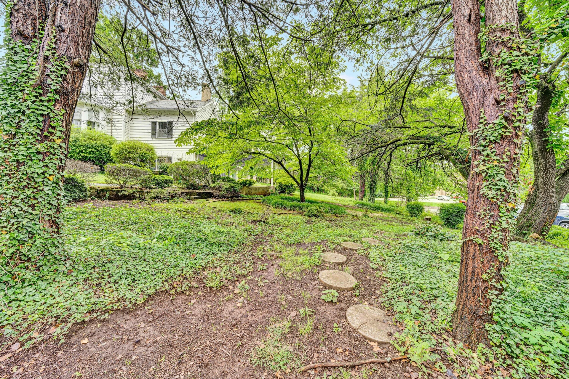 220 Broad ST - Photo 31