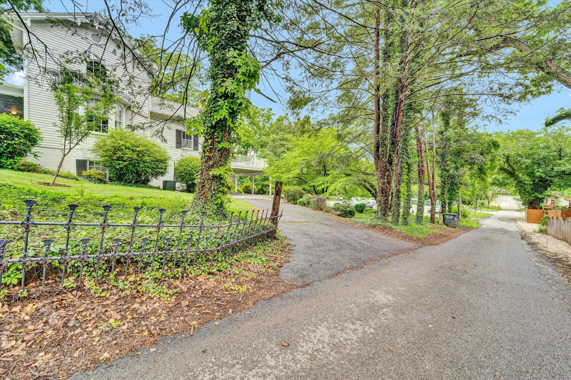 220 Broad ST - Photo 35