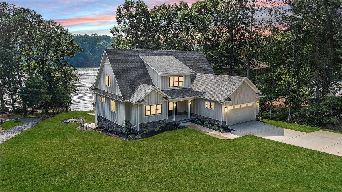 17 Azalea CIR