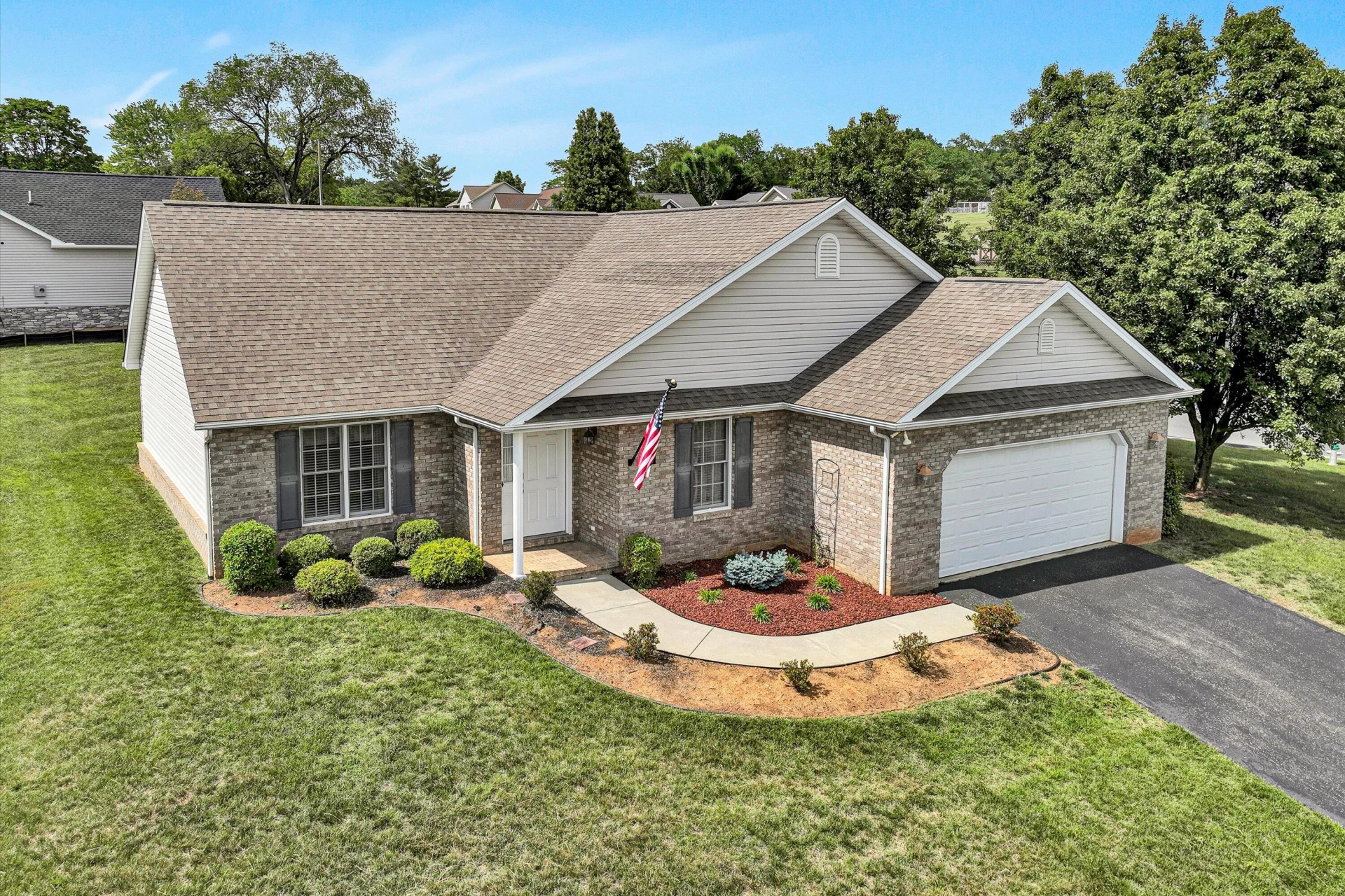 1801 Meadows CT