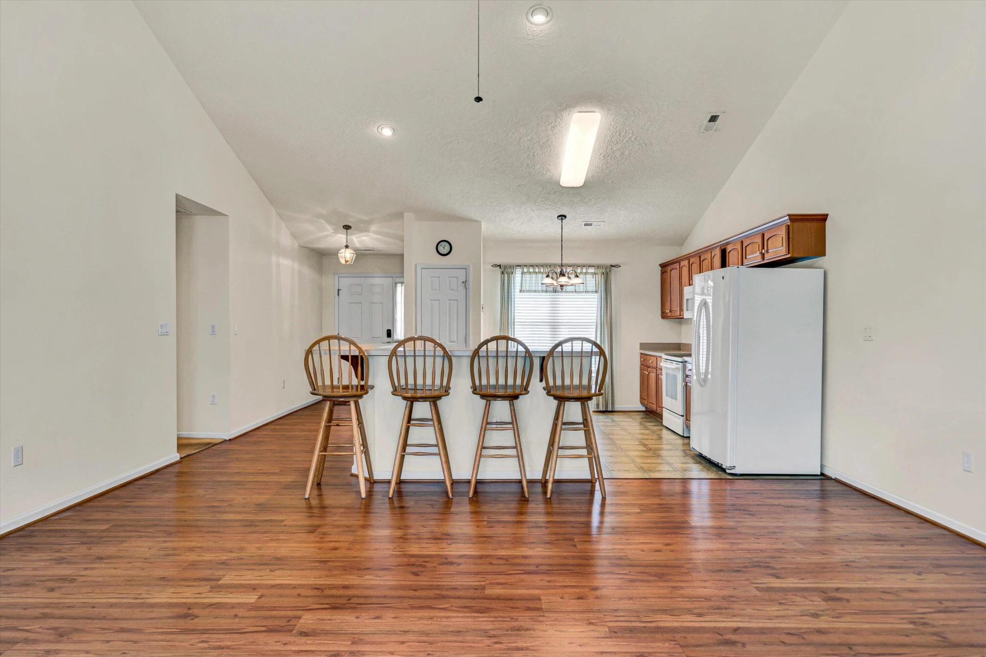 1801 Meadows CT - Photo 13