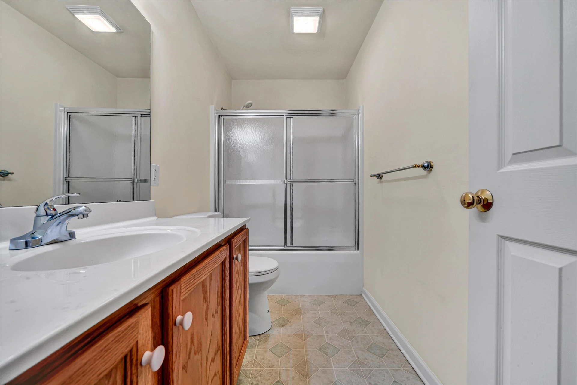 1801 Meadows CT - Photo 14