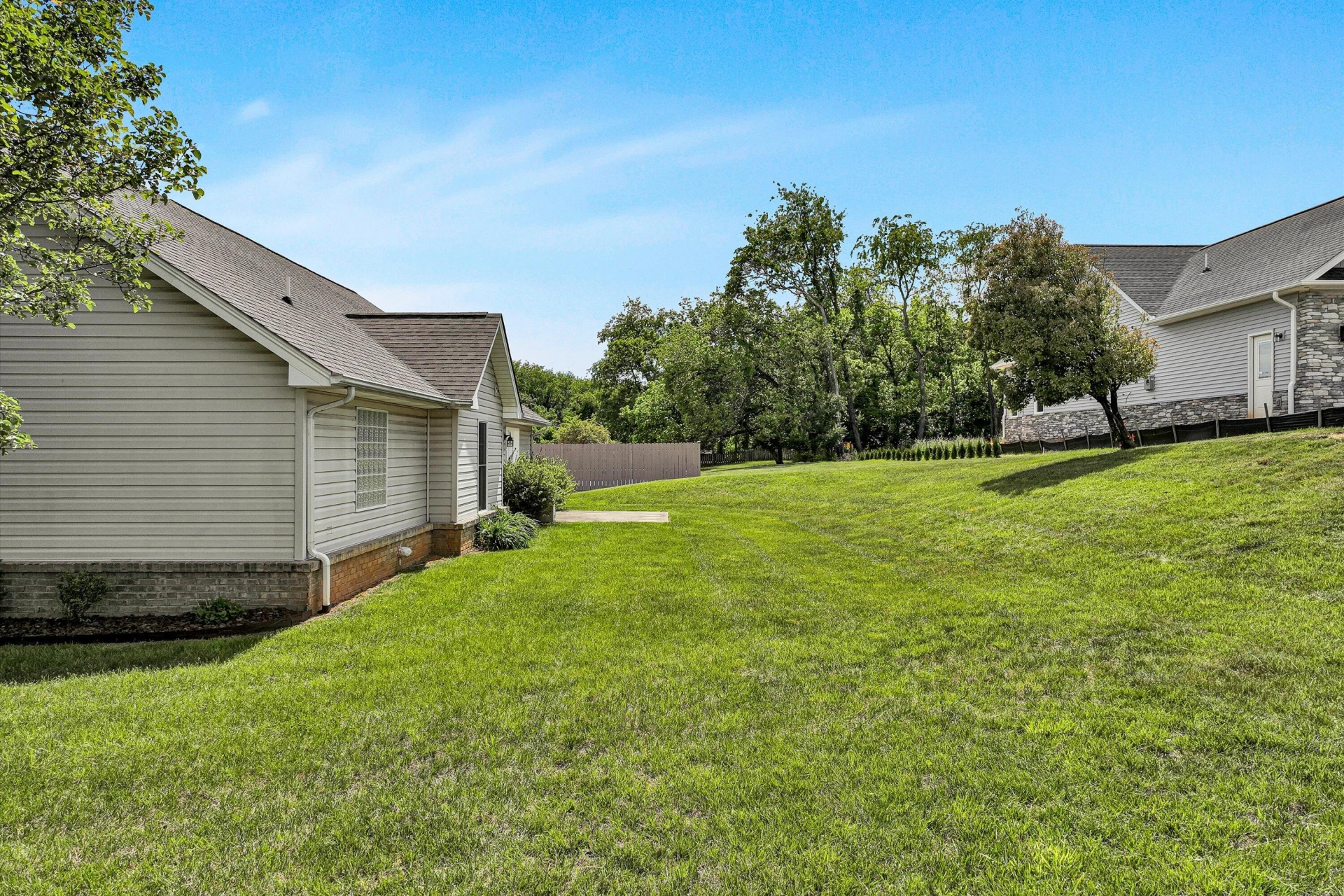1801 Meadows CT - Photo 25
