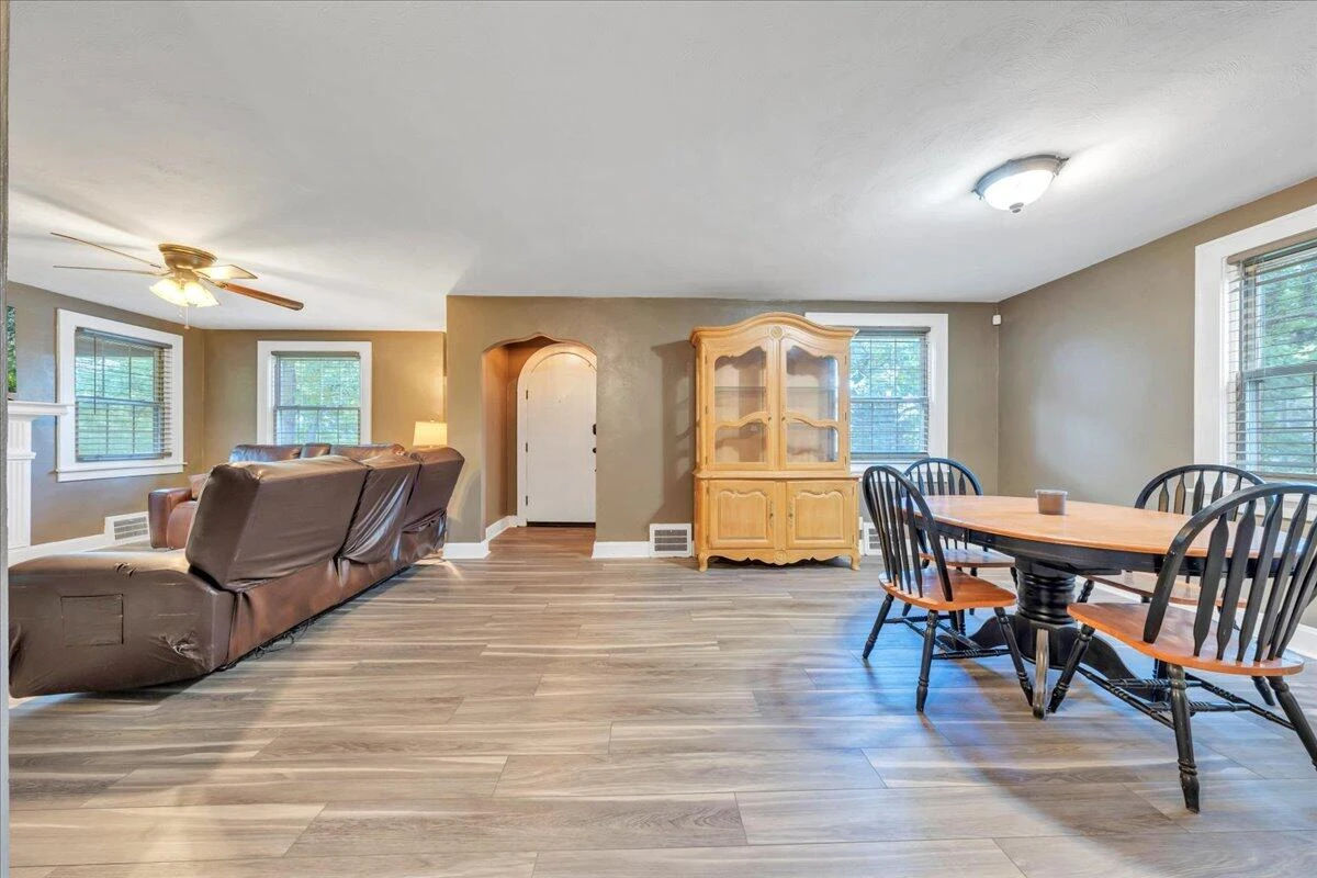 1008 Old Country Club RD - Photo 10