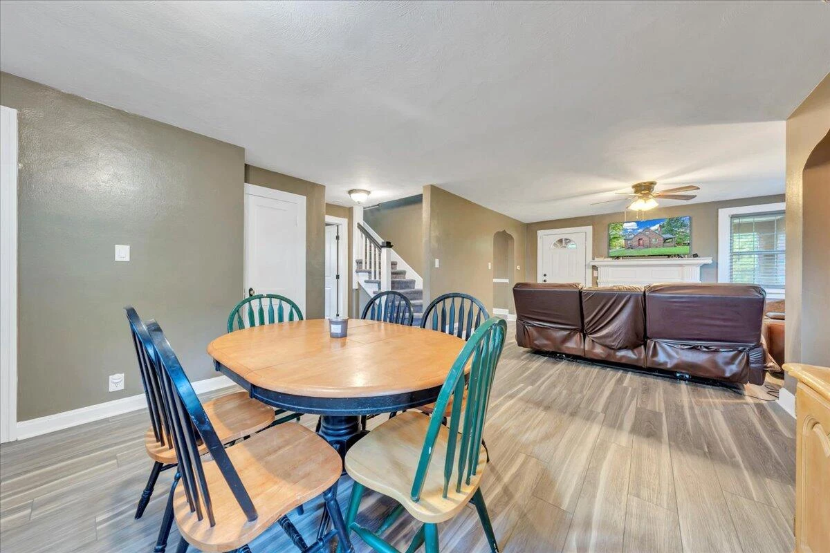 1008 Old Country Club RD - Photo 15