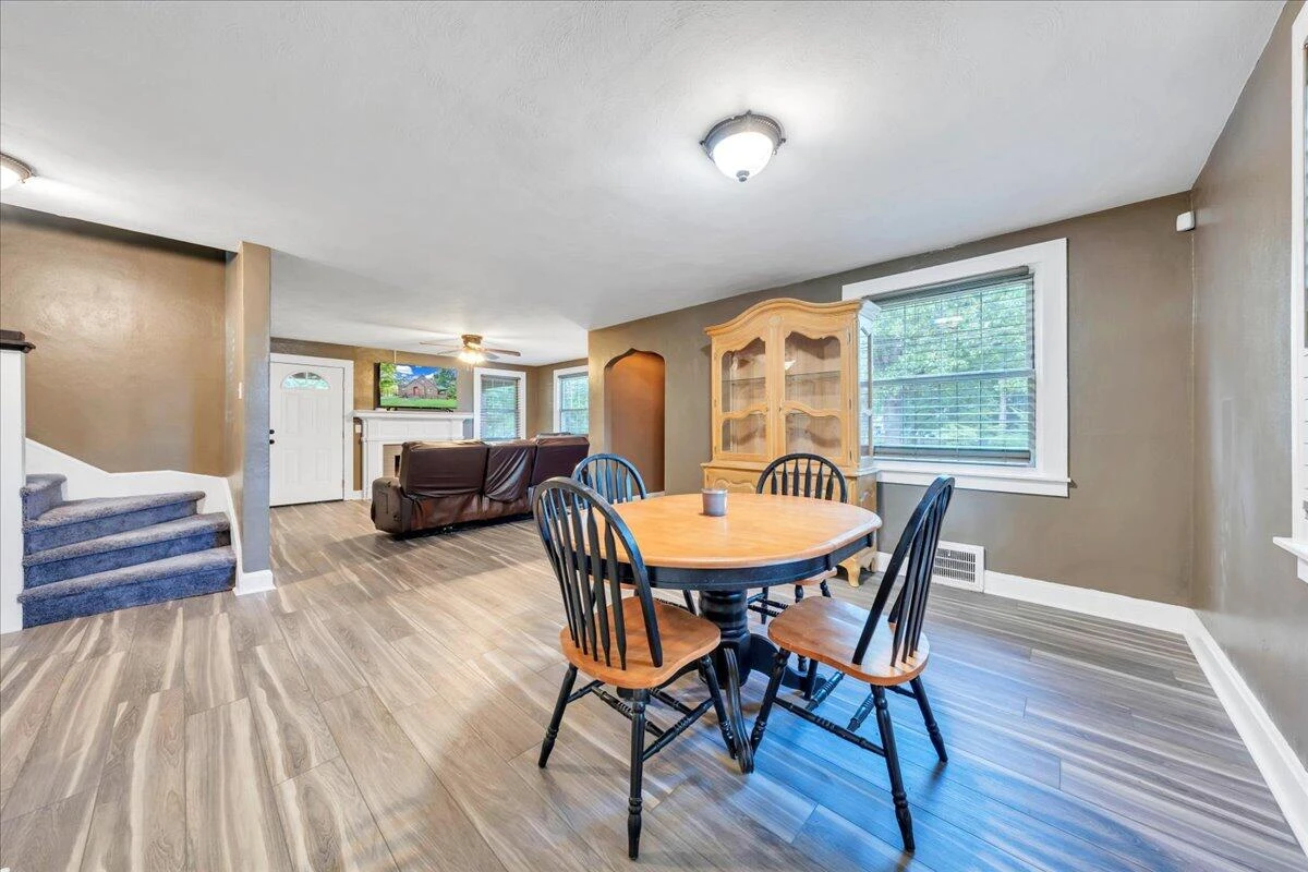 1008 Old Country Club RD - Photo 17