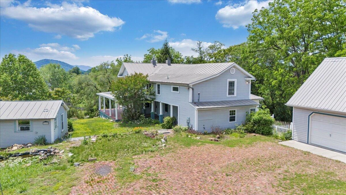 225 Maple ST - Photo 111