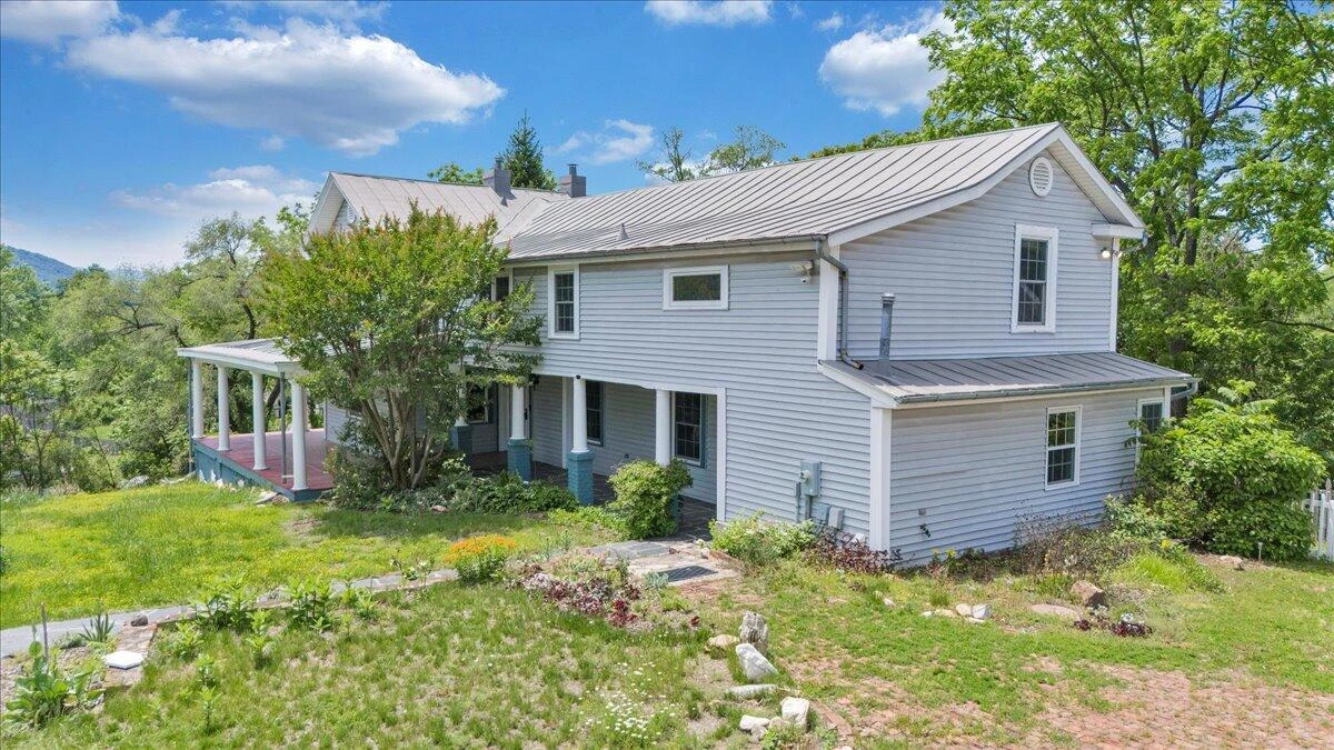 225 Maple ST - Photo 113