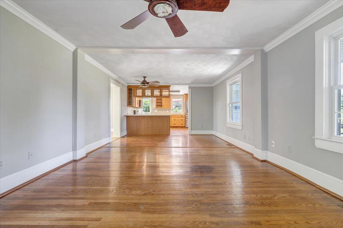 225 Maple ST - Photo 13