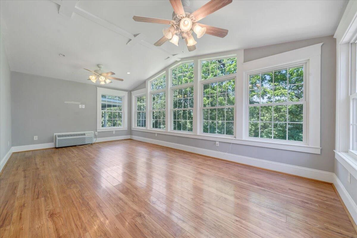 225 Maple ST - Photo 19