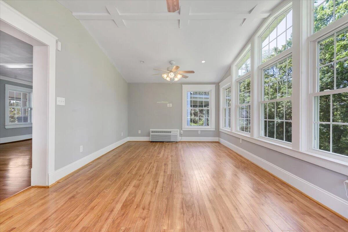 225 Maple ST - Photo 20