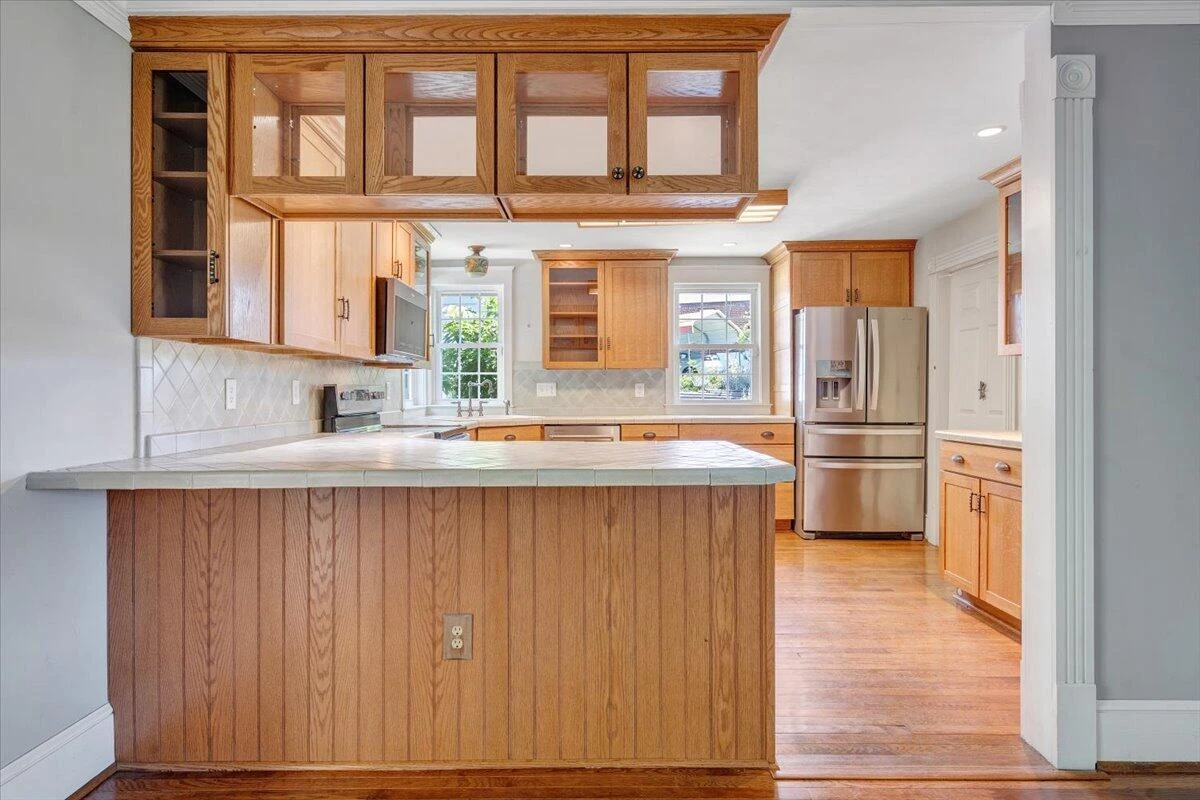 225 Maple ST - Photo 23