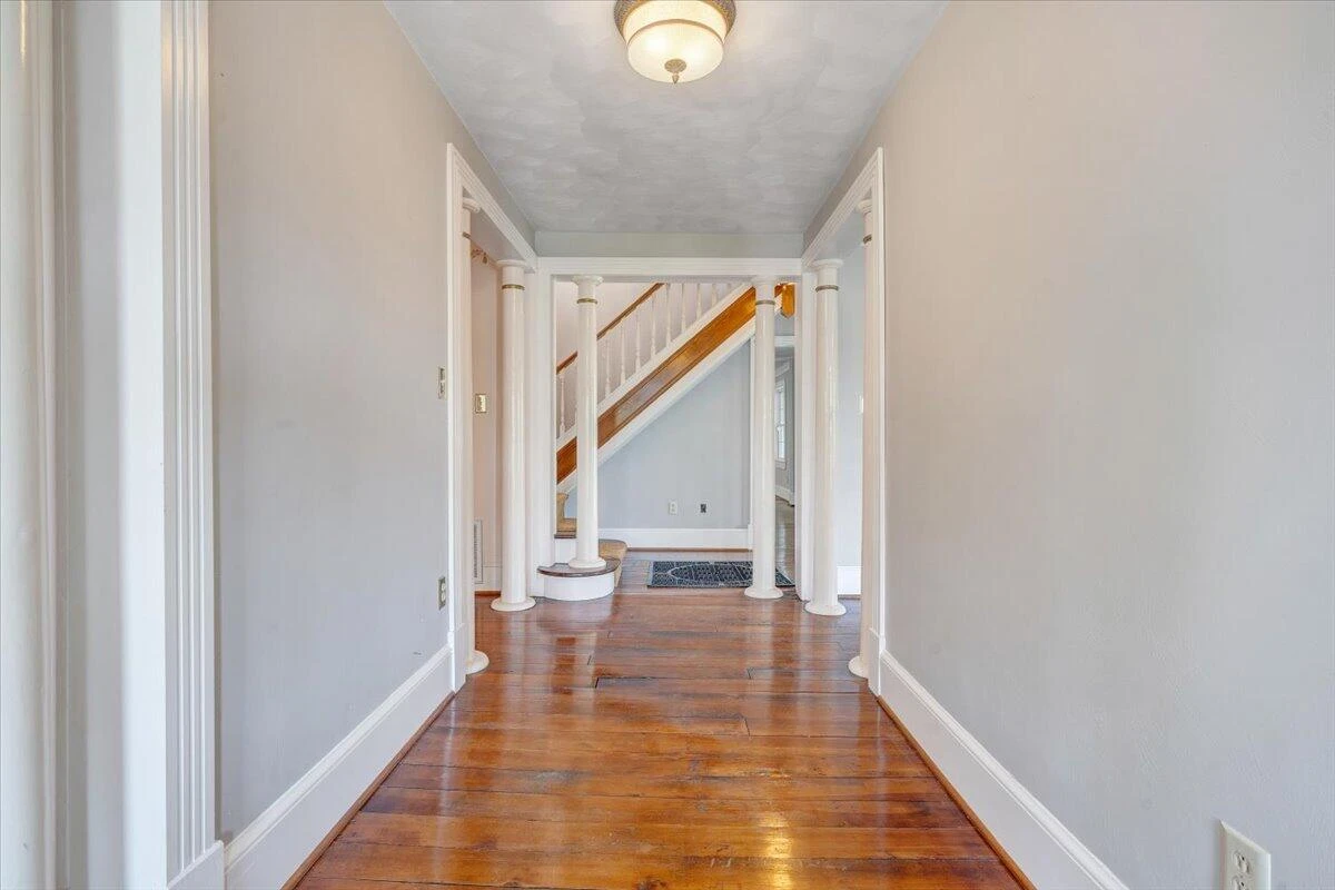 225 Maple ST - Photo 33