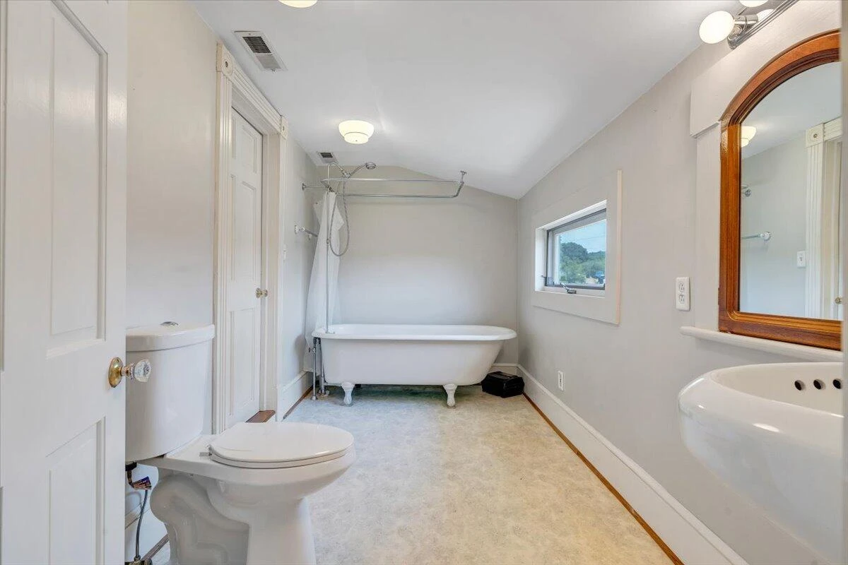 225 Maple ST - Photo 43