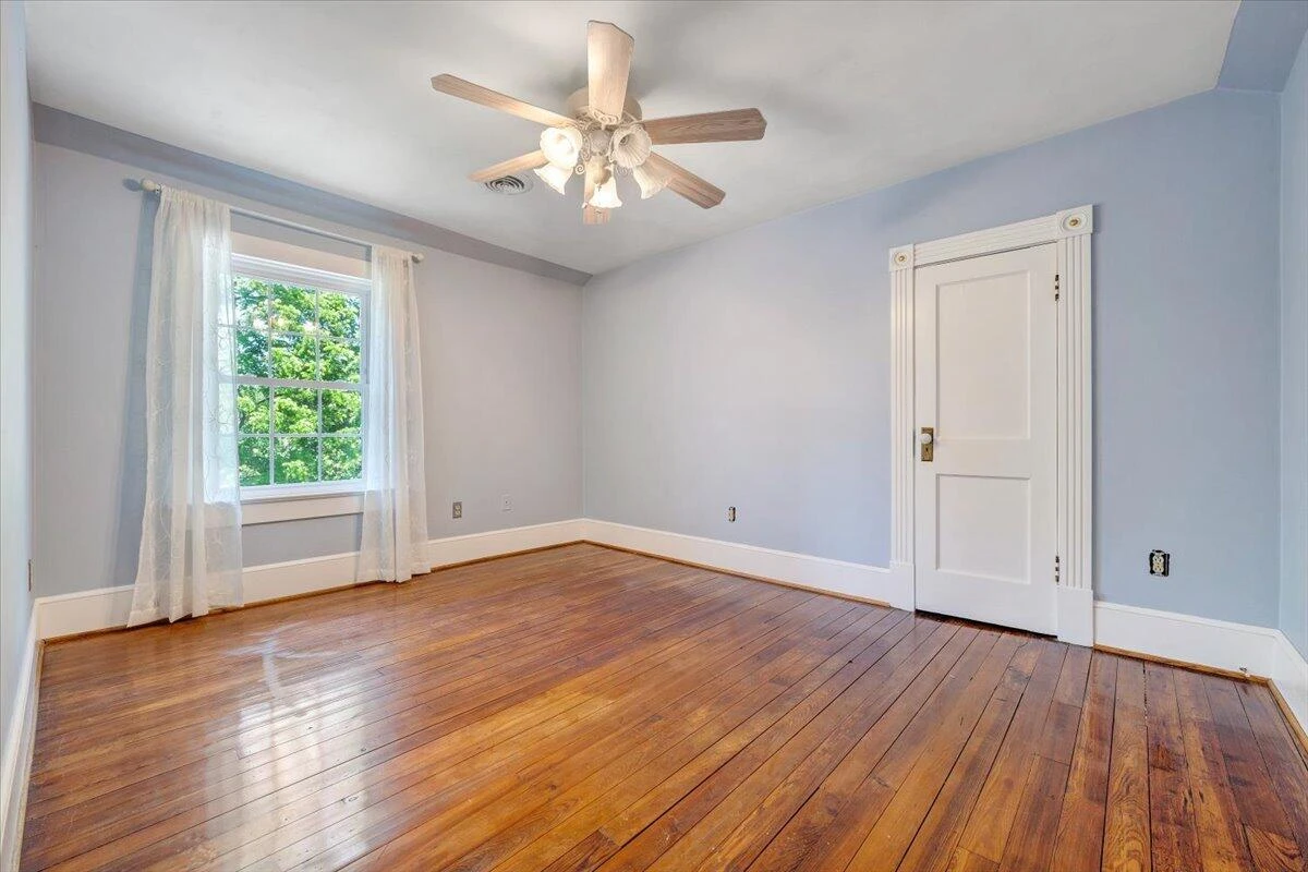 225 Maple ST - Photo 49