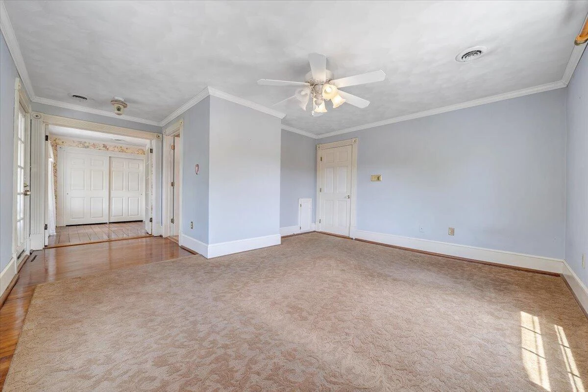 225 Maple ST - Photo 52