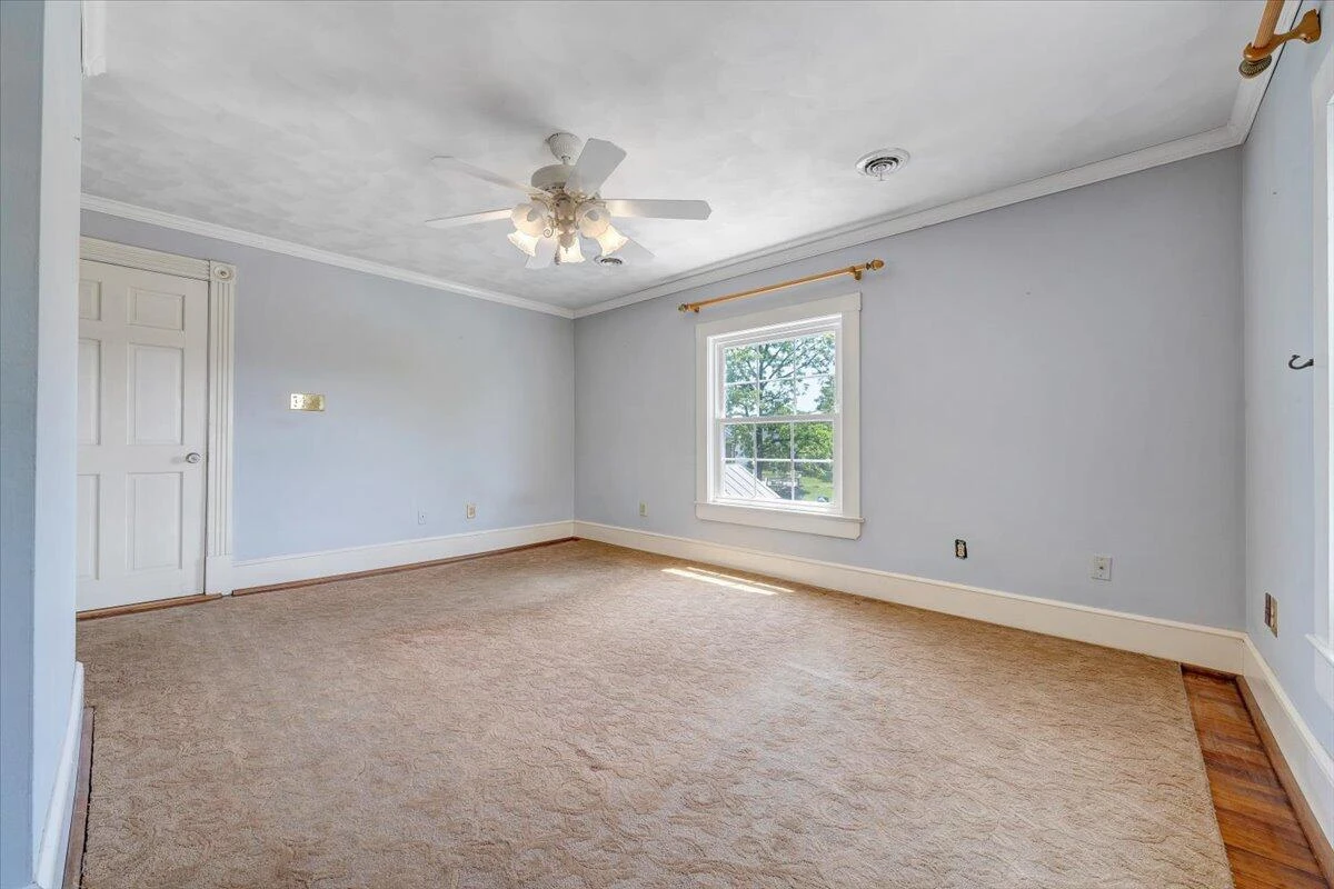 225 Maple ST - Photo 53